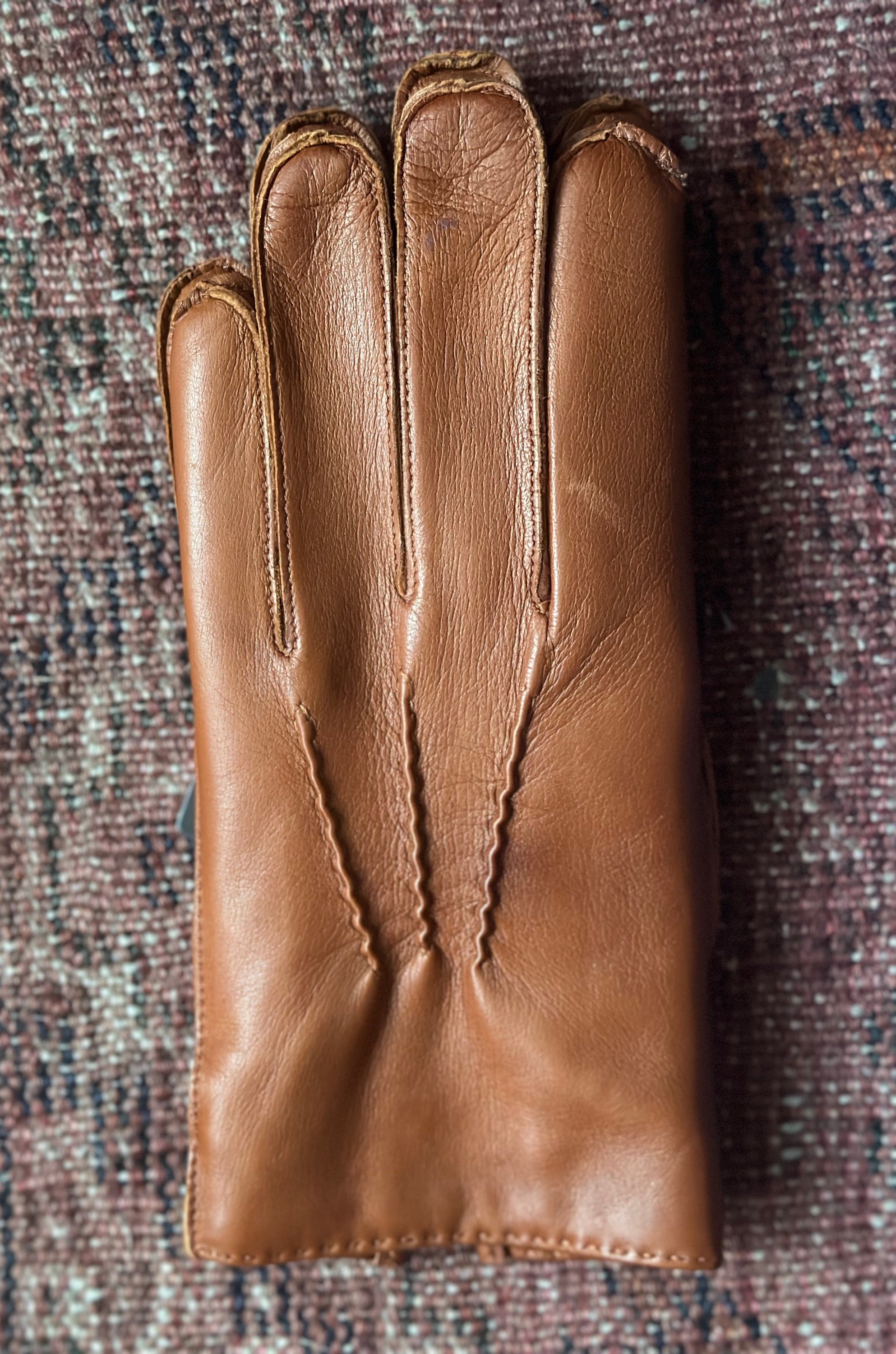 Cashmere-Lined Leather Gloves