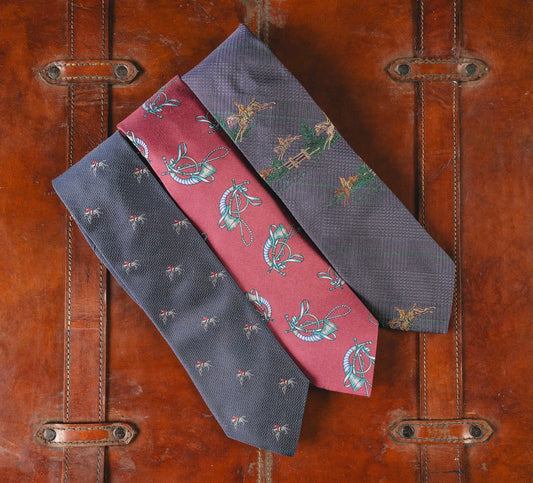 Crittenden Equestrian Silk Tie in Wine Horn & Crop Hunting Motif