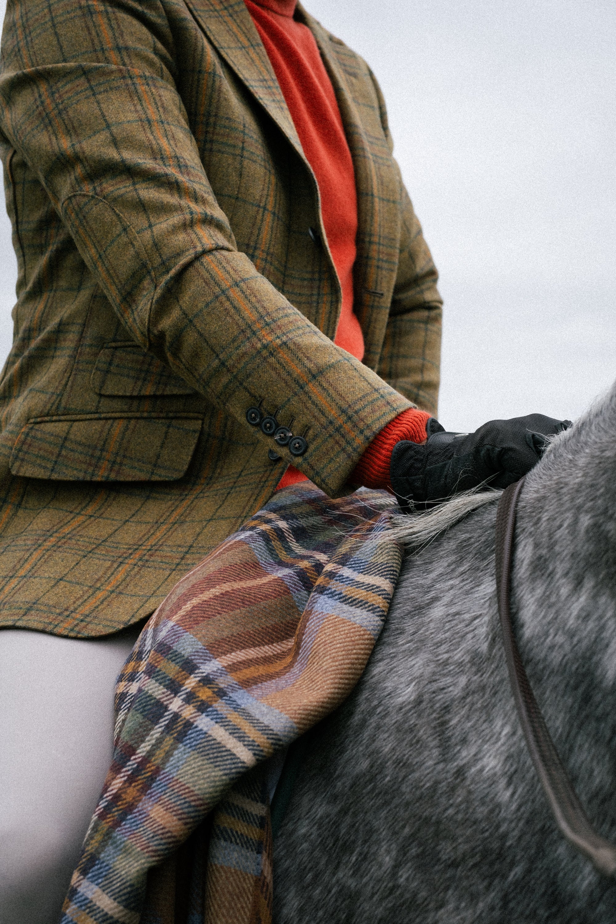 Hacking Jacket in Lambswool Moss/Red/Gold Multiplaid