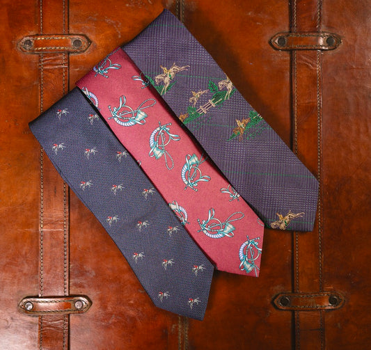 Crittenden Equestrian Tie in Hunting Motif "Riding Out"